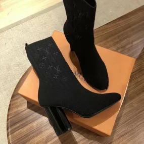 High Quality  LUV BOOTS 020