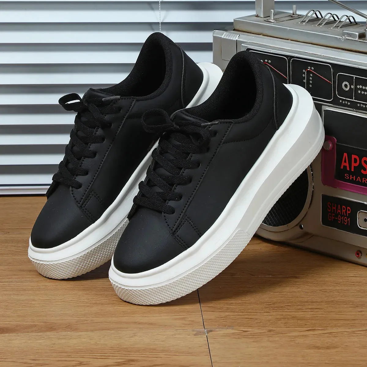 Leisure Sports Small White Shoes Fashion Pair Thick Soles Wear-resistant Lace-up Comfortable Casual Shoes
