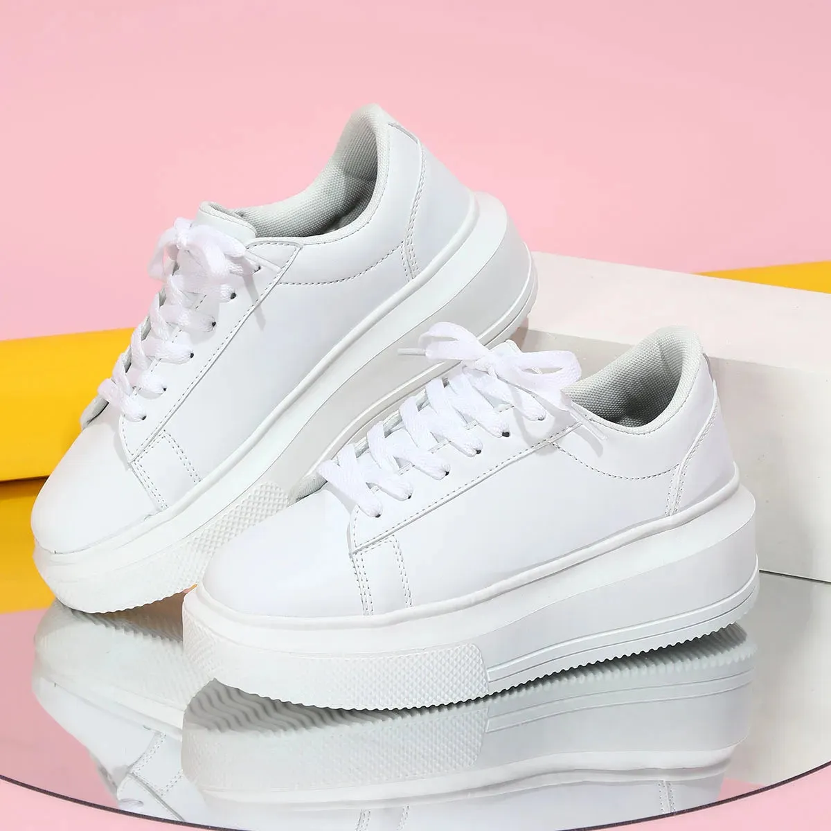 Leisure Sports Small White Shoes Fashion Pair Thick Soles Wear-resistant Lace-up Comfortable Casual Shoes